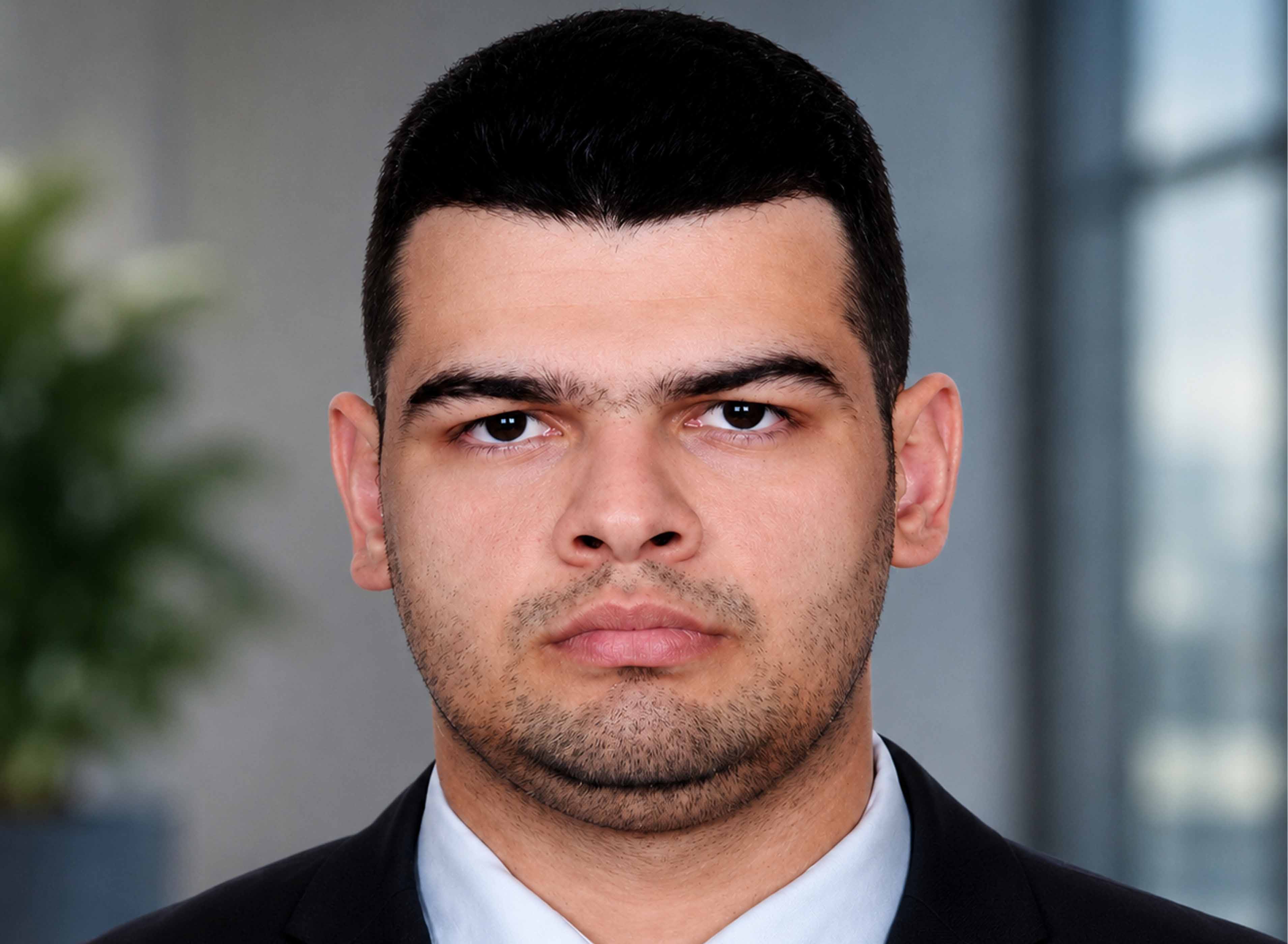 Dr. Muzammil Asif Khambati — RAKMHSU MBBS alumnus